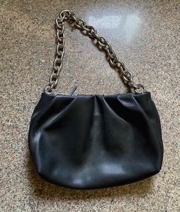 H&amp;M Black Chain Shoulder Bag