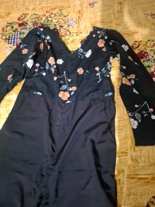 Chic Floral Print V-Neck Dress