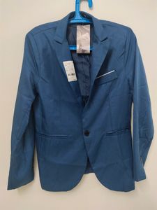 Classic Blue Single-Breasted Blazer