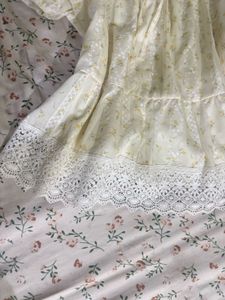 Chic Jacquard Lace-Trim Top