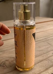 GUESS Women Seductive Body Mist