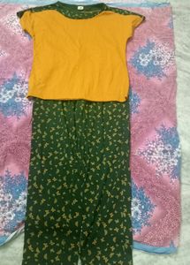 Pink Grapes Night Wear