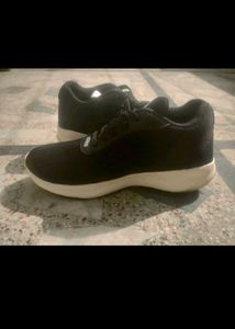 Adidas Men's Black Sneakers Size UK 9