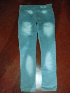 Stylish Light Wash High-Waist Jeans