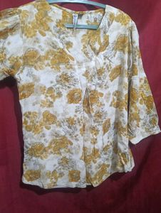 Floral Print V-Neck Top