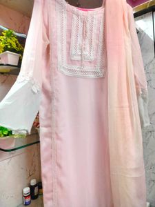 Elegant Pink Kurta Set