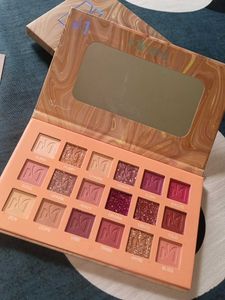 Nude 18 Color Eyeshadow Palette