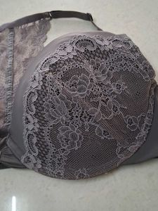 36D Lace Trim Push-Up Bra