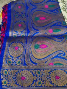 dark purplish pink saree