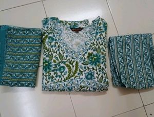 Women's Kurti Set