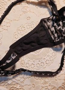 Chic Houndstooth Thong with Bow