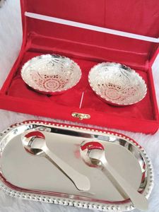 🎀🆕 Silver Plated Bowl Set with Spoons &amp; Box💖