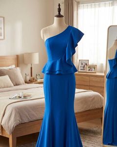 Elegant Blue One-Shoulder Ruffle Dress