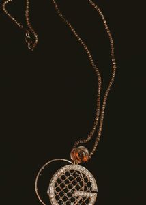 Elegant Rose Gold Round Pendant Necklace