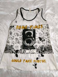 Graphic Print vest