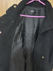 Chic Black Double-Breasted Cape Jacket