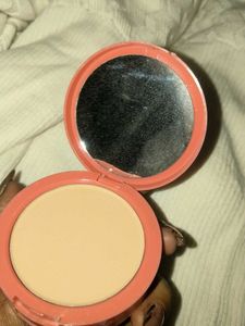 Huda Beauty Pressed Powder