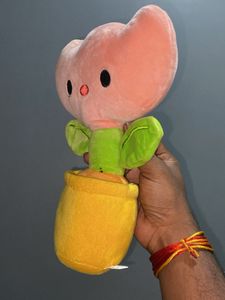 Vase plush