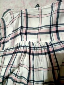 Chic Plaid V-Neck Button-Up Top