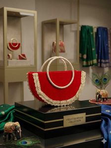 ship shape purse