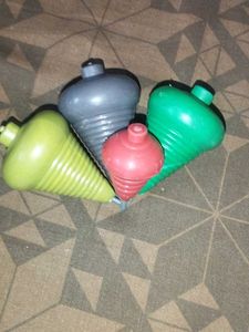Set of 4 Spinning Tops with 2 rope + free delivery