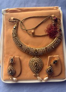 Traditional Pearl Necklace &amp; Earring Set