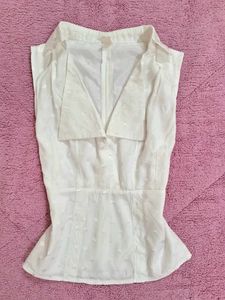 Elegant White Sleeveless Blouse