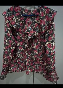 Floral Ruffle Top - Chic & Stylish