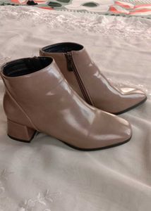 nude/Tan Boot