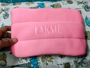 Makeup pouch