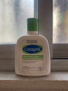 Cetaphil Moisturing Lotion