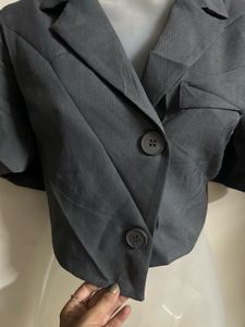Stylish Cropped Blazer
