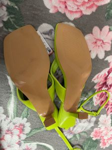 Zara Neon Green Thong Sandals