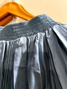 Elegant Pleated Maxi Skirt