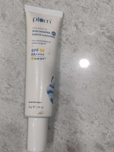 Plum Rice Water & Niacinamide Sunscreen