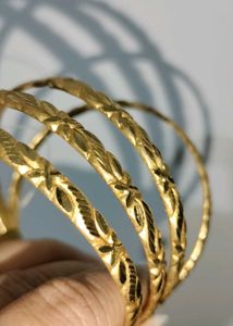 brand new Set of 4 Elegant Gold Bangles