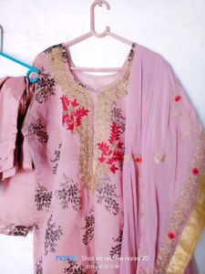 Very Beautiful Chandra Chandri Designer Sut