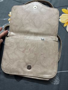 Vintage Style Buckle Shoulder Bag
