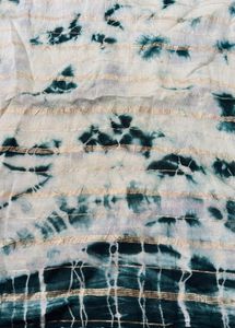 Cream &amp; Teal Tie-Dye saree