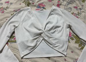 Chic White Long Sleeve Twist Front Top
