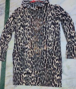 Lion Print Full Sleeve Top 34 Bust