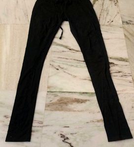 Max Black Leggings