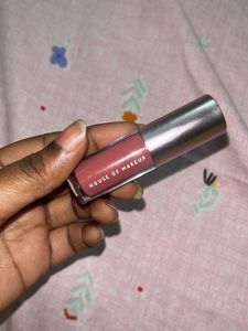 Blur &amp; Dawn  Lipstick and gloss