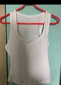 THE CLOUD-WHITE ESSENTIAL TANK+++💙🩵💕