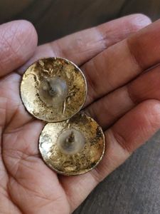Stylish Golden Stud Earing