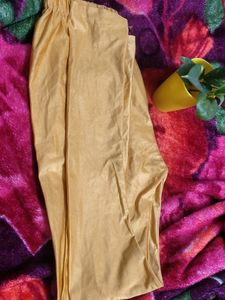 Shimmering Leggings 💛🦋