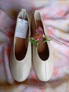 Classic Beige H&amp;M  Ballet Flats