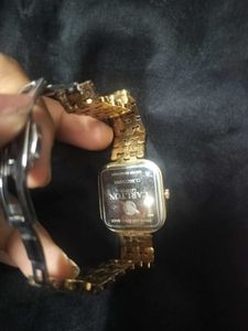 Elegant Gold &amp; Green Carlton Watch