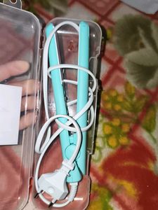 Mini Hair Straightener with Case