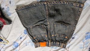 girls stylish denim skirt